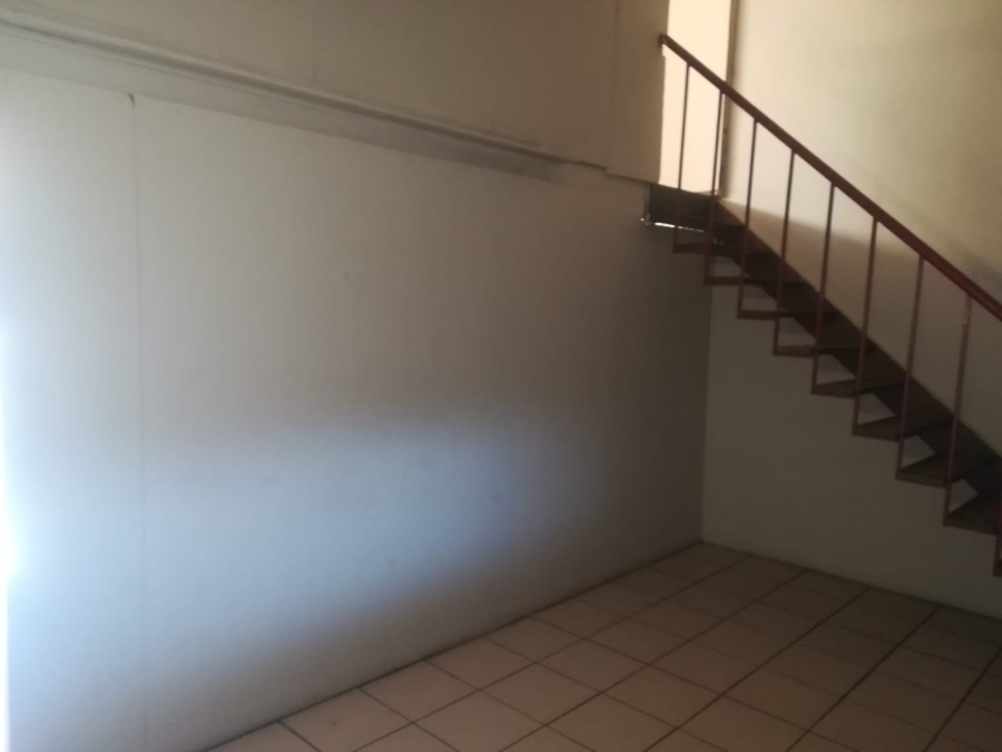 To Let 2 Bedroom Property for Rent in Bloemfontein Free State